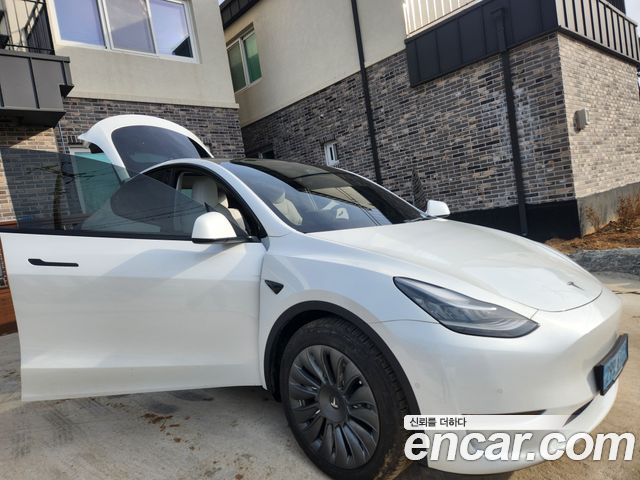 Tesla Model Y Standard RANGE 2021 года из Кореи