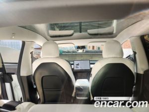 Tesla Model Y Standard RANGE 2021 года из Южной Кореи