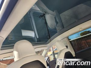 Tesla Model Y Standard RANGE 2021 года из Южной Кореи