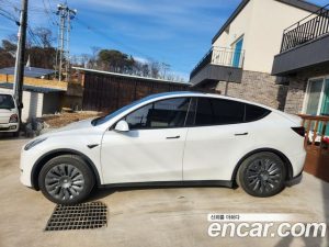 Tesla Model Y Standard RANGE 2021 года из Южной Кореи