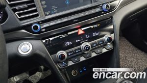 Hyundai AVANTE 1.6 2020 года из Южной Кореи