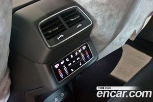 Audi e-tron 55 4WD 2023 года из Южной Кореи