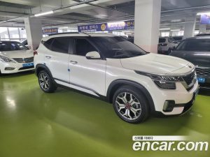 Kia Seltos Дизель 1.6 4WD 2020 года из Южной Кореи
