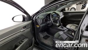 Hyundai AVANTE 1.6 2020 года из Южной Кореи