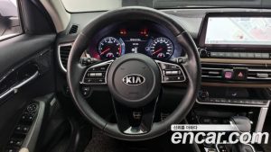 Kia Seltos Бензин 1.6 Turbo 2WD 2021 года из Южной Кореи