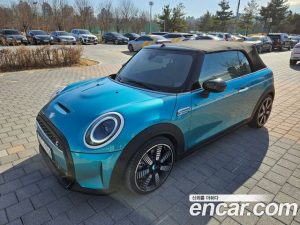 Mini Cooper Convertible Seaside Edition 2023 года из Южной Кореи