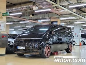 Hyundai Staria 4WD Lounge 9-Seater 2022 года из Южной Кореи
