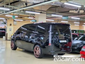 Hyundai Staria 4WD Lounge 9-Seater 2022 года из Южной Кореи