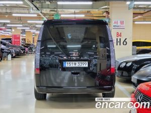 Hyundai Staria 4WD Lounge 9-Seater 2022 года из Южной Кореи