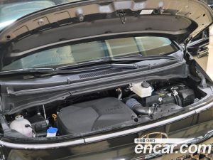 Hyundai Staria 4WD Lounge 9-Seater 2022 года из Южной Кореи