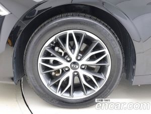 Kia K5 2.0 2020 года из Южной Кореи