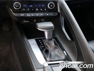 Hyundai AVANTE 1.6 2021 года из Южной Кореи