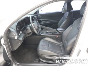 Hyundai AVANTE 1.6 2021 года из Южной Кореи