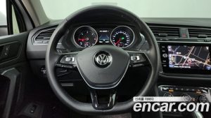 Volkswagen Tiguan 2.0 TDI Prestige 2020 года из Южной Кореи