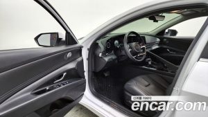 Hyundai AVANTE 1.6 2021 года из Южной Кореи