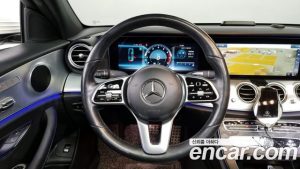 Mercedes-Benz E-Class E250 Avantgarde 2020 года из Южной Кореи