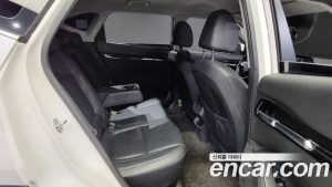 Kia Seltos Бензин 1.6 Turbo 2WD 2020 года из Южной Кореи