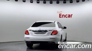 Mercedes-Benz E-Class E250 Avantgarde 2020 года из Южной Кореи