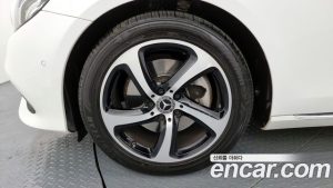Mercedes-Benz E-Class E250 Avantgarde 2020 года из Южной Кореи