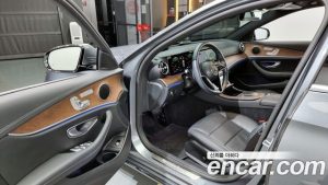 Mercedes-Benz E-Class E250 Exclusive 2021 года из Южной Кореи