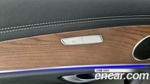Mercedes-Benz E-Class E250 Exclusive 2021 года из Южной Кореи