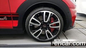 Mini Clubman JCW 2020 года из Южной Кореи