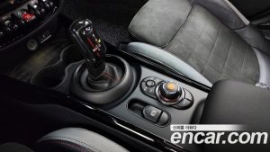Mini Clubman JCW 2020 года из Южной Кореи