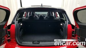 Mini Clubman JCW 2020 года из Южной Кореи