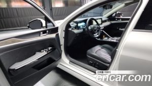 Kia K5 1.6 Turbo 2023 года из Южной Кореи