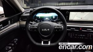 Kia K5 1.6 Turbo 2023 года из Южной Кореи
