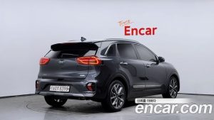 Kia Niro 1.6 HEV 2020 года из Южной Кореи