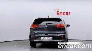 Kia Niro 1.6 HEV 2020 года из Южной Кореи