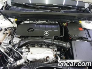 Mercedes-Benz GLB-Class GLB250 4MATIC 2021 года из Южной Кореи