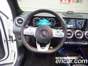 Mercedes-Benz GLB-Class GLB250 4MATIC 2021 года из Южной Кореи