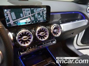 Mercedes-Benz GLB-Class GLB250 4MATIC 2021 года из Южной Кореи