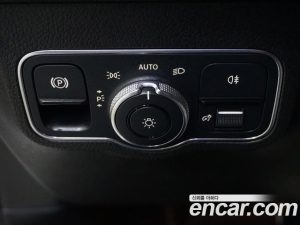 Mercedes-Benz GLB-Class GLB250 4MATIC 2021 года из Южной Кореи