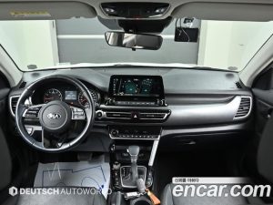 Kia Seltos Бензин 1.6 Turbo 2WD 2020 года из Южной Кореи