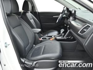 Kia Seltos Бензин 1.6 Turbo 2WD 2020 года из Южной Кореи