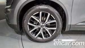 Renault-KoreaSamsung QM6 2.0 GDe RE Signature 2WD 2020 года из Южной Кореи