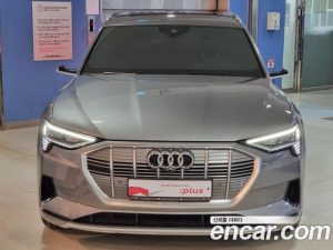 Audi e-tron 55 4WD 2023 года из Южной Кореи