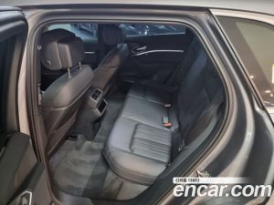 Audi e-tron 55 4WD 2023 года из Южной Кореи