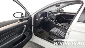 Volkswagen Passat 2.0 TDI Prestige 2021 года из Южной Кореи