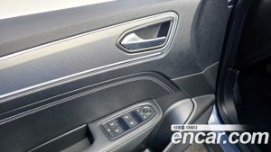 Renault-KoreaSamsung XM3 1.3 TCe RE Signature 2020 года из Южной Кореи