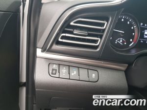 Hyundai AVANTE 1.6 2020 года из Южной Кореи