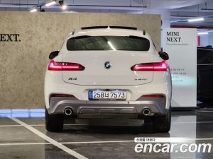 BMW X4 xDrive20i M Sport X 2021 года из Южной Кореи