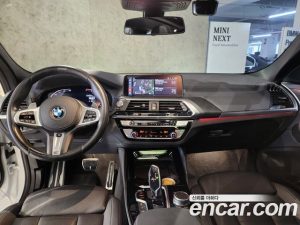 BMW X4 xDrive20i M Sport X 2021 года из Южной Кореи