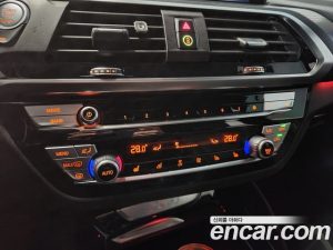 BMW X4 xDrive20i M Sport X 2021 года из Южной Кореи