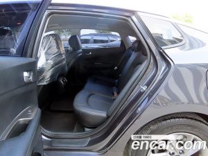Kia K5 2.0 2020 года из Южной Кореи