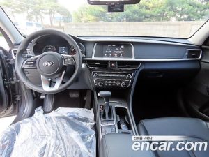 Kia K5 2.0 2020 года из Южной Кореи