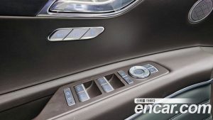 Genesis GV80 2.5T Бензин AWD 2023 года из Южной Кореи